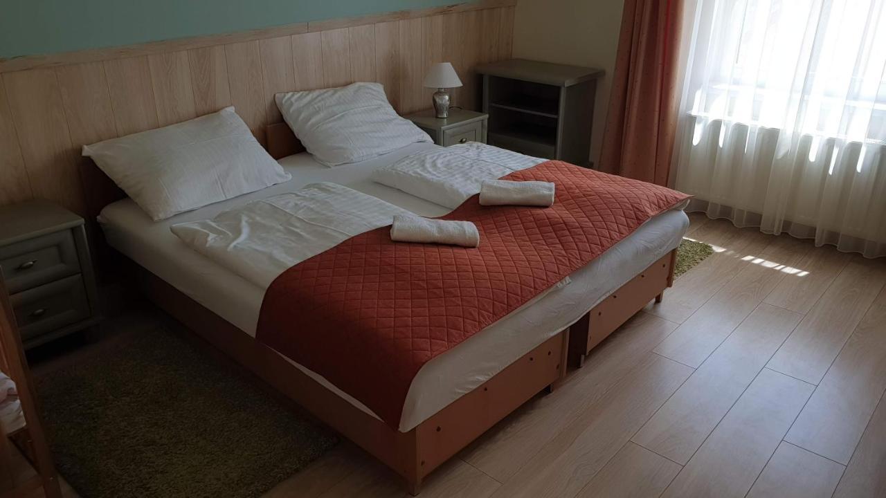 Keller Apartmanok Hajduszoboszlo Bagian luar foto