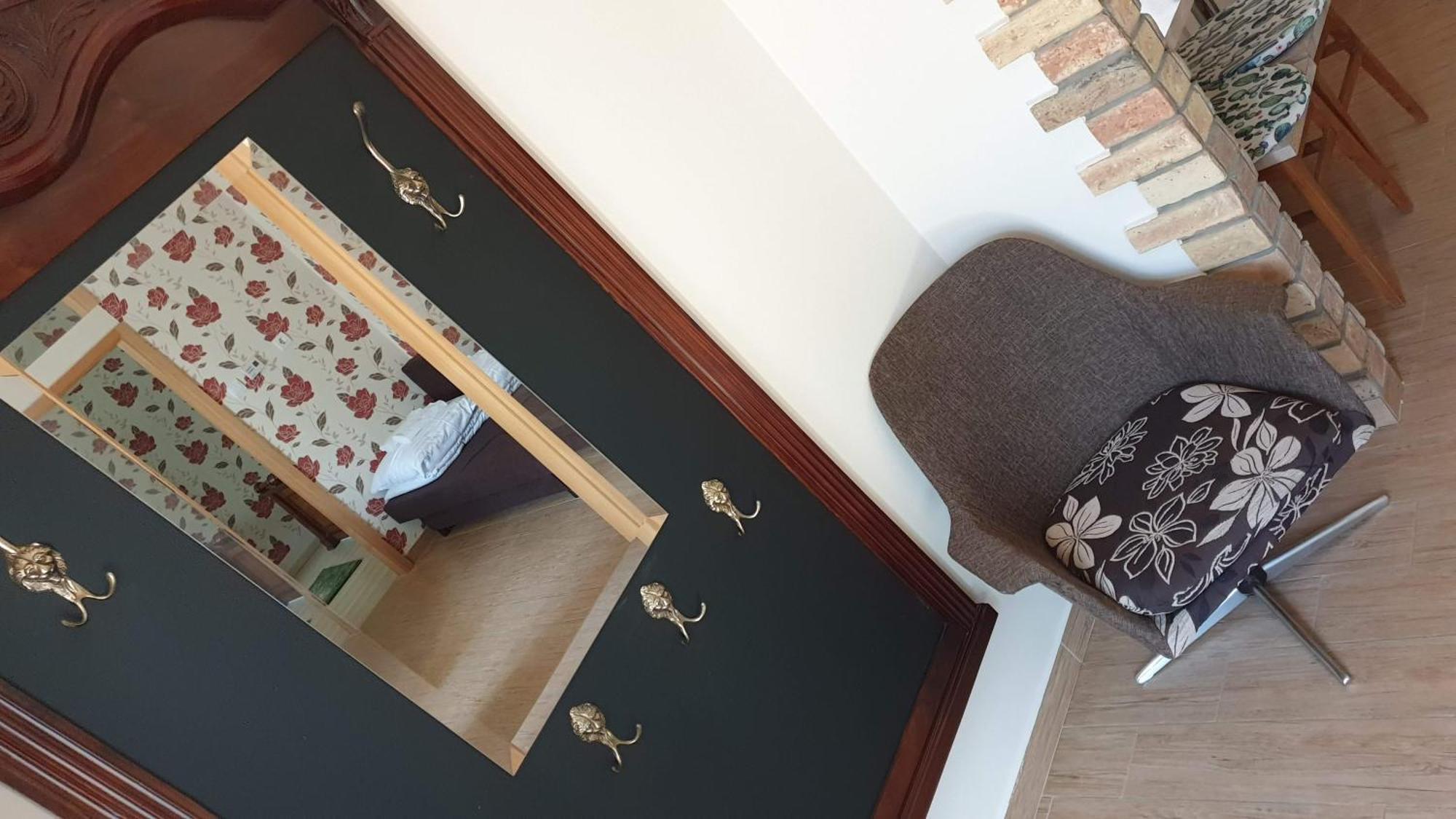 Keller Apartmanok Hajduszoboszlo Ruang foto